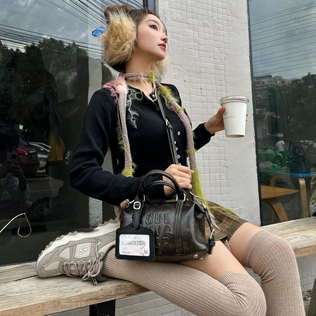 CULTIVATOR YS-24111 Mini Boston Bag Brown - Model with Earmuffs and Coffee