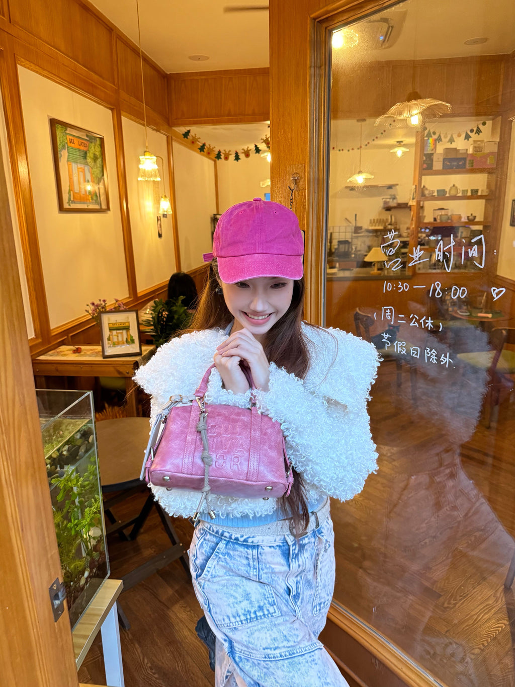 CULTIVATOR YS-24111 Mini Boston Bag Pink - Model at Cafe Door Smiling