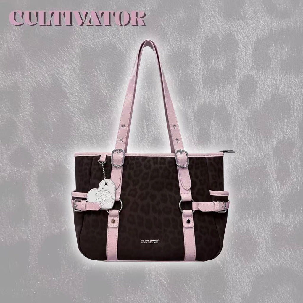 CULTIVATOR YS-25097 Leopard Commuter Tote - Studio Front View
