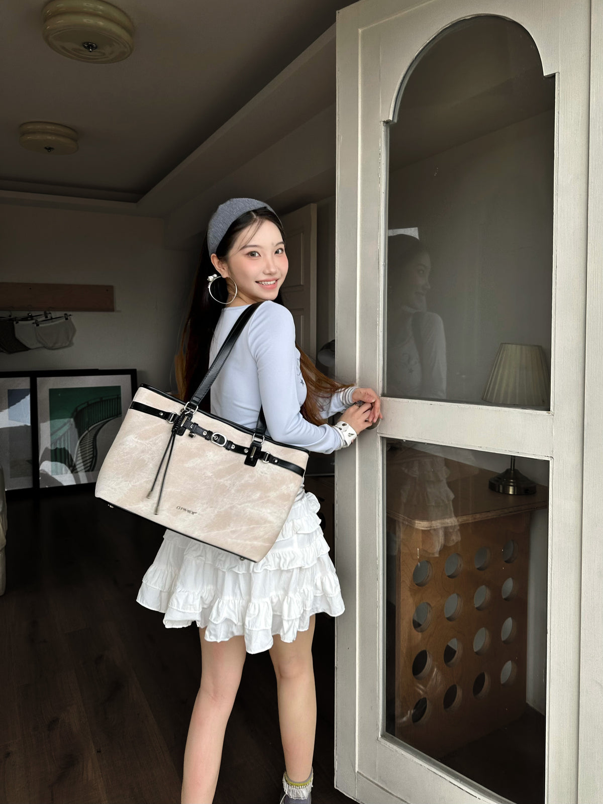 CULTIVATOR YS-26035 Belted East-West Tote White - Model Standing Smiling